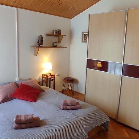 Holiday Home Ermanna พูลา ภายนอก รูปภาพ